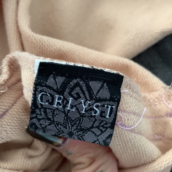 Work out top - Picture 3 of 3